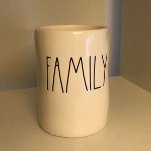 NWT Rae Dunn Family Apple Honey Butter Candle